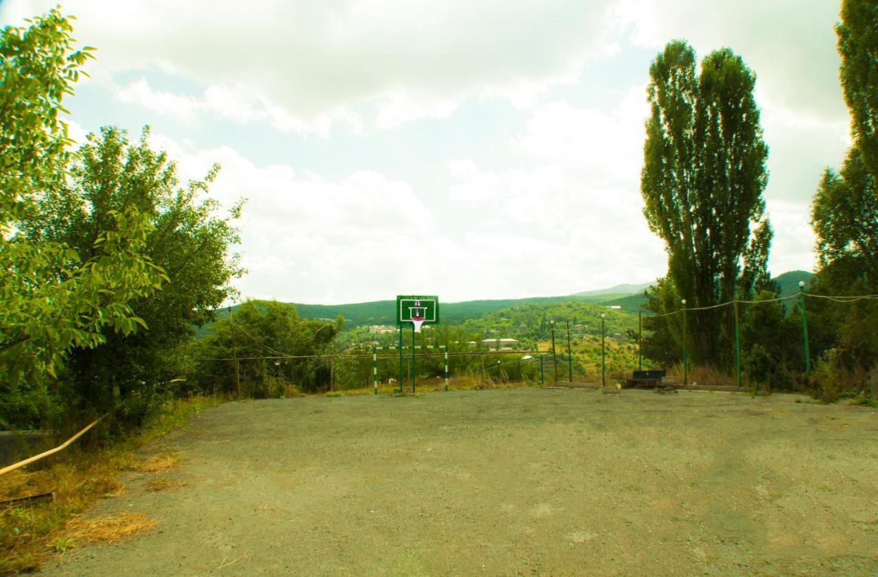 Vosku Ashxarh Hotel Tsaghkadzor Exteriör bild